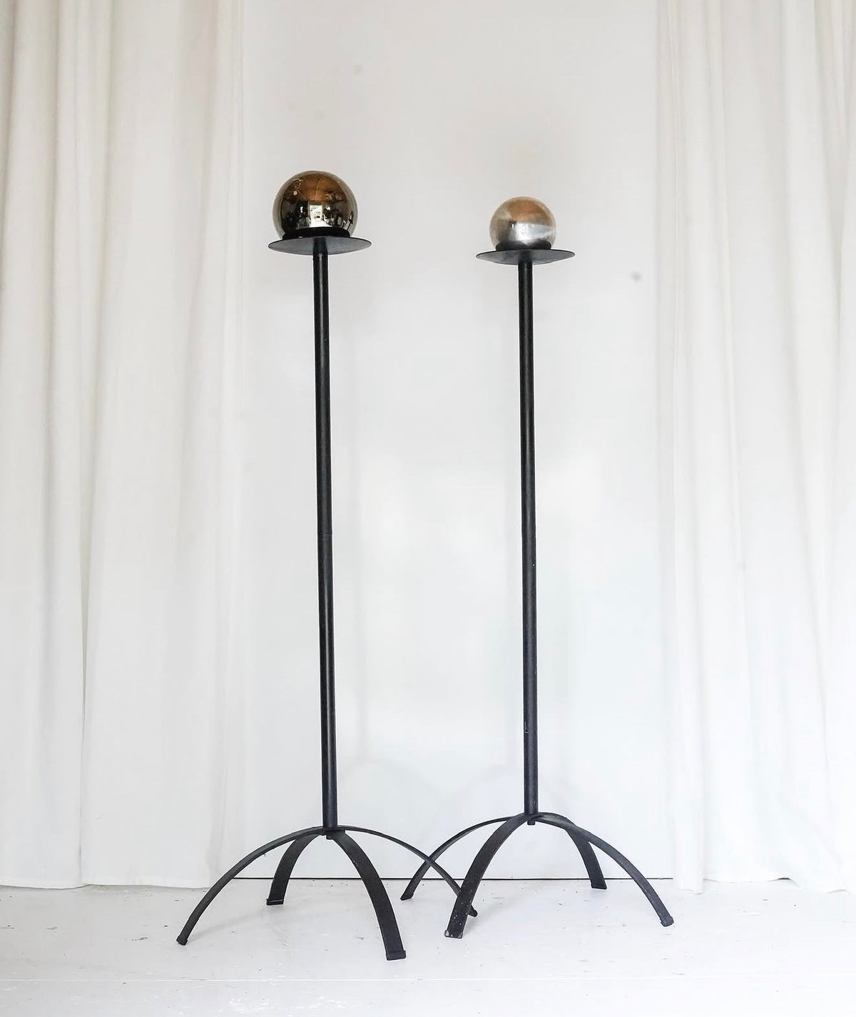 Sculpture Metal Floor Candle Stand