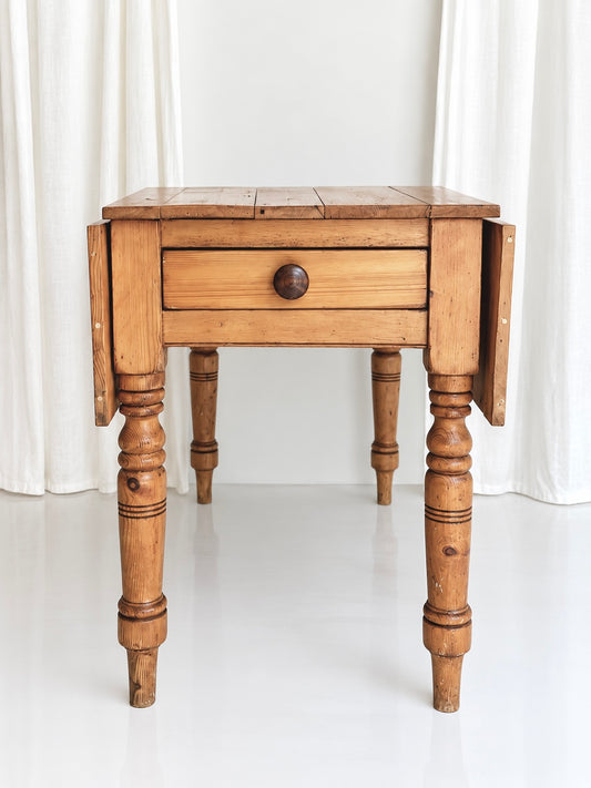 Pine table