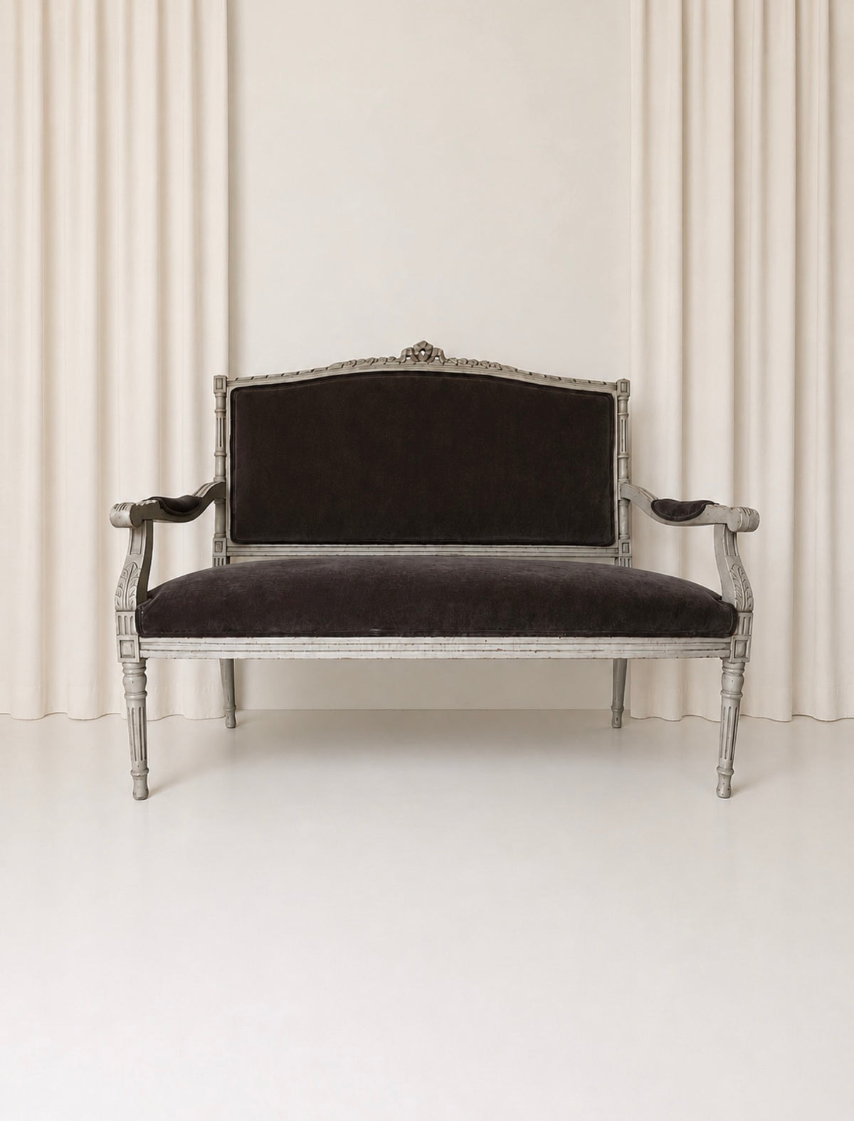 Louis XVI Settee in Grey Velvet
