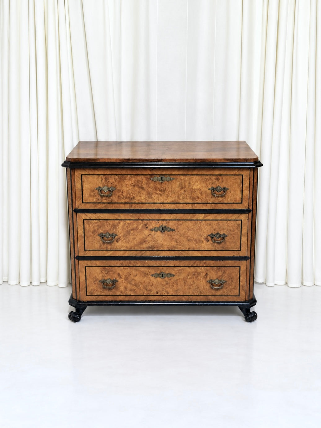 Swedish Biedermeier-Style Burl Birch Chest of Drawers, Ebonized Accents, 19th Century